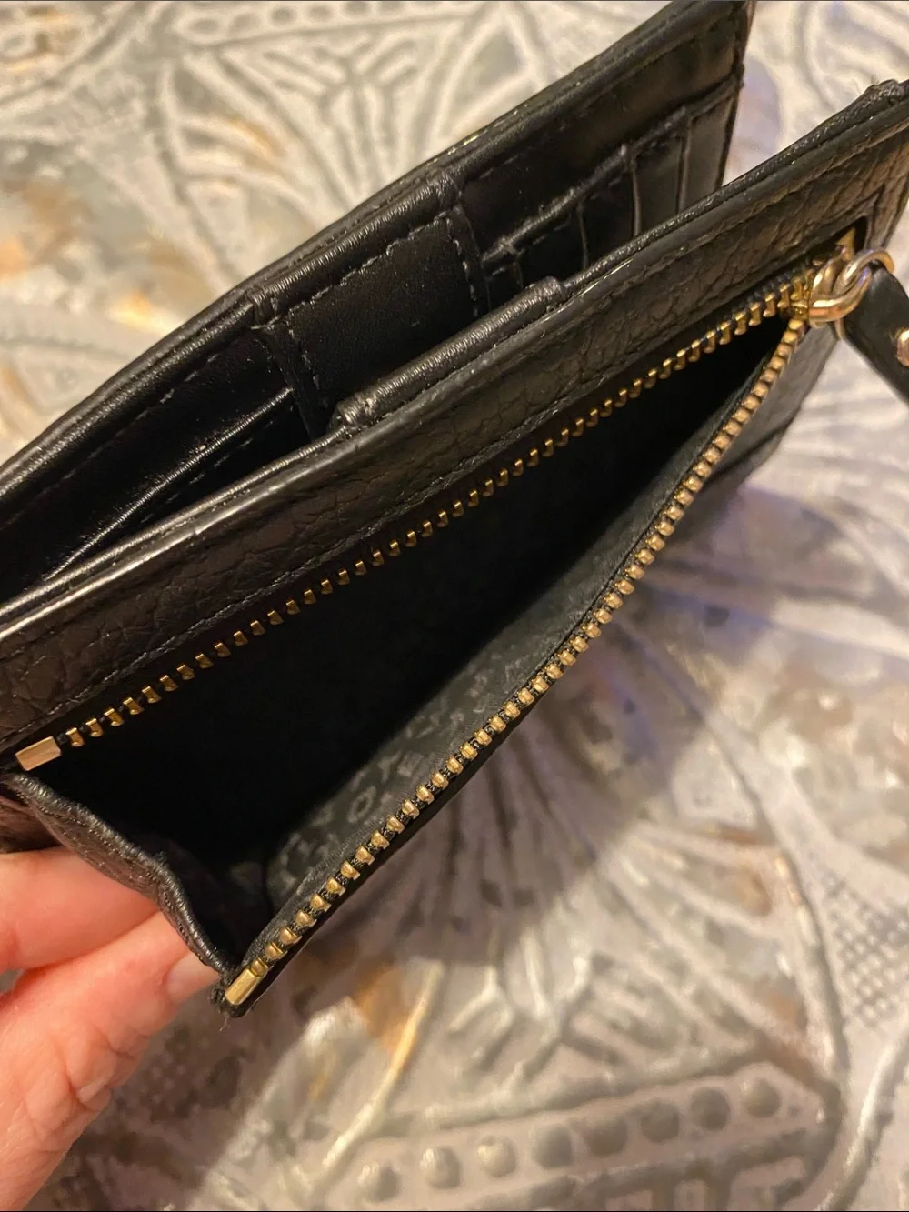 Kate Spade Black Bay Street Tellie Wallet Pebbled Black Leather Like New